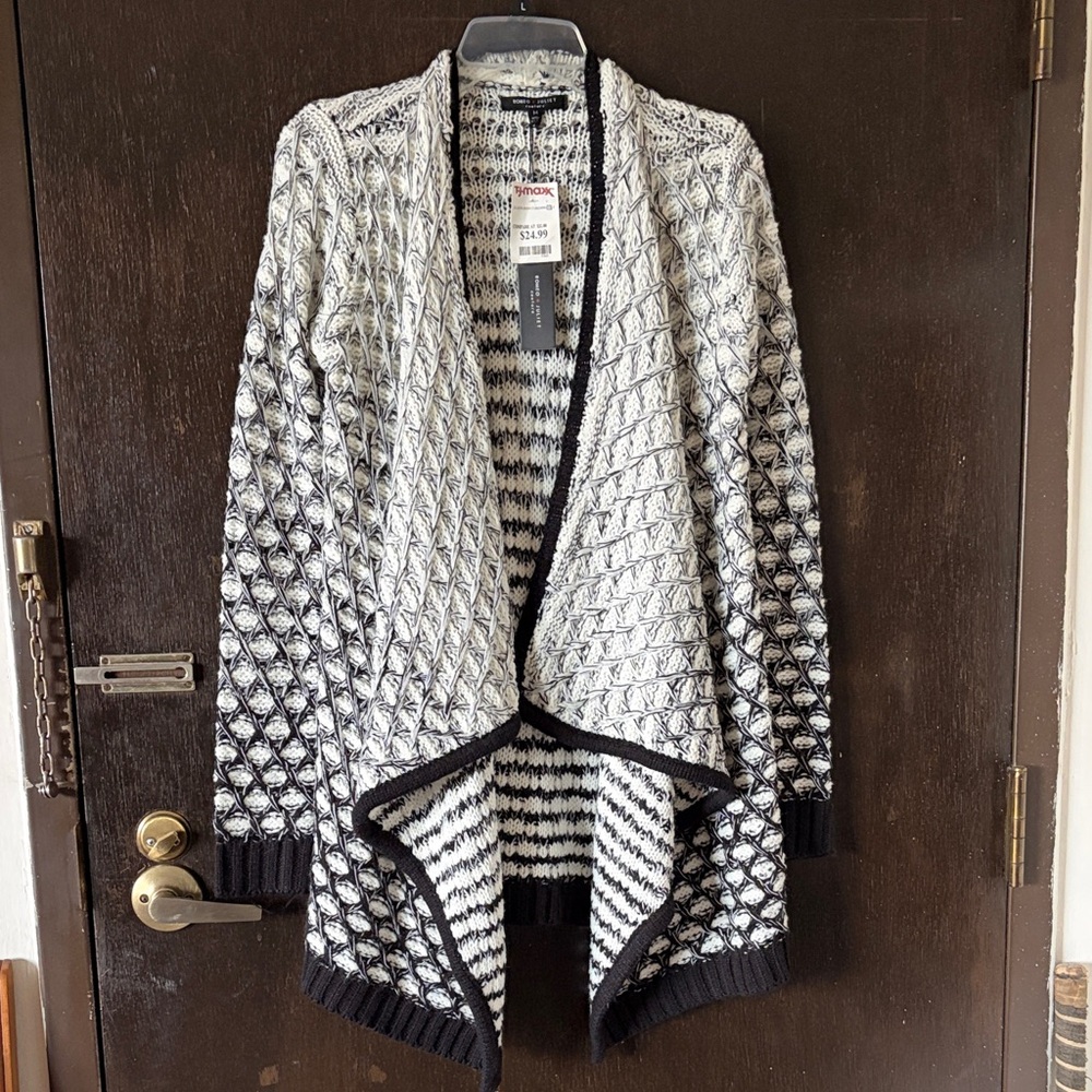 Romeo & Juliet Couture black & white cardigan NWT